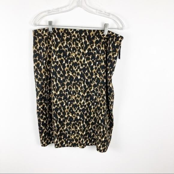 Ann Taylor Leopard Animal Print Silk Blend Business Casual Pencil Skirt Size 10 - Picture 1 of 6